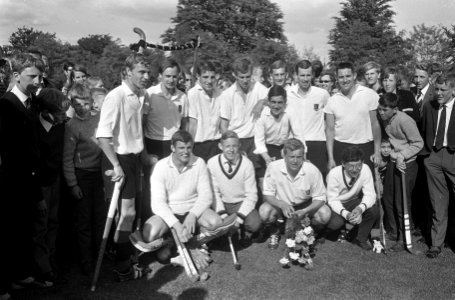 Landskampioenschappen Hockey heren te Apeldoorn, Amsterdam tegen Breda 2-1, hock, Bestanddeelnr 919-2060