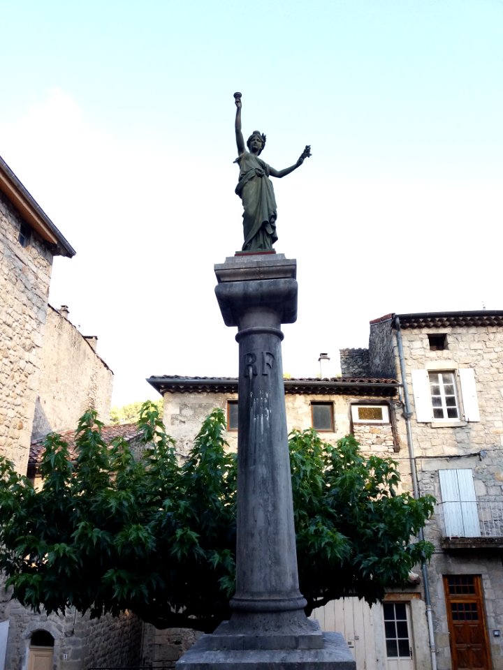 Largentière - Monument de la Révolution