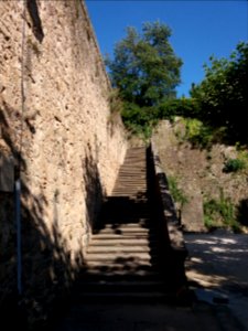 Largentière - Escaliers de la montée du tribunal photo