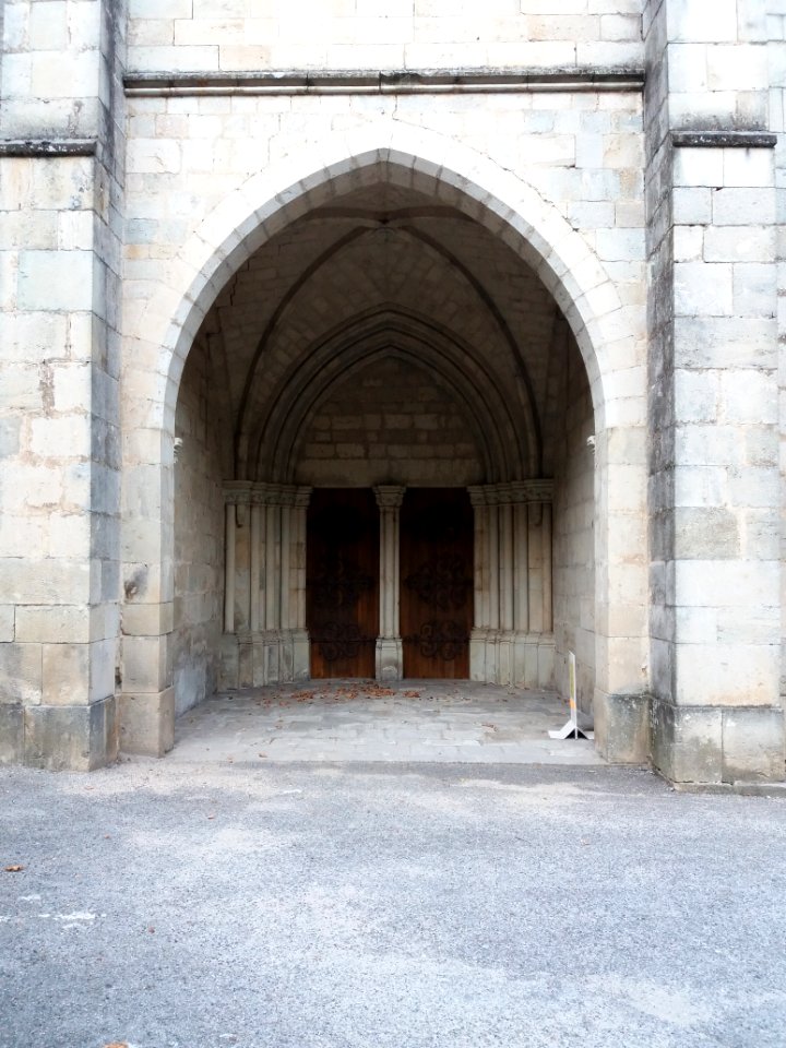 Largentière - Église Notre-Dame-des-Pommiers - Portail