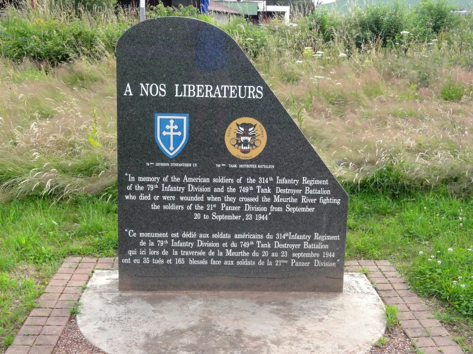 Laronxe (M-et-M) mémorial de guerre