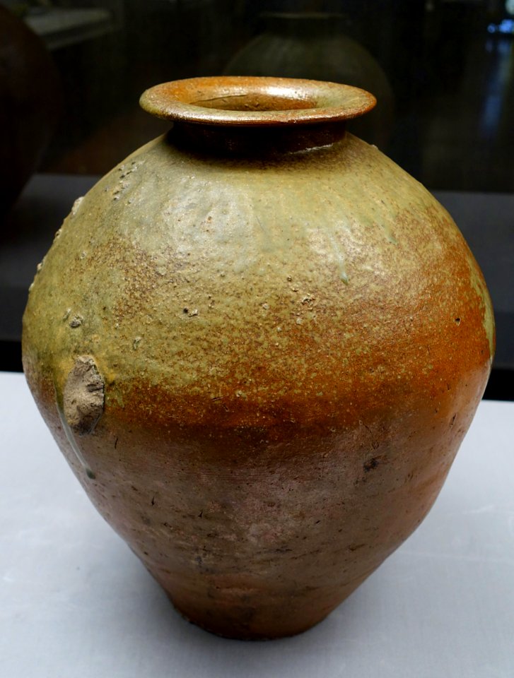 Large jar, Tanba ware, Muromachi period, 1400s-1500s AD, ceramic - Tokyo National Museum - Ueno Park, Tokyo, Japan - DSC08837