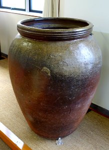 Large jar, Bizen ware, Muromachi period, 1500s AD, ceramic - Hakone Museum of Art - Hakone, Kanagawa, Japan - DSC08169