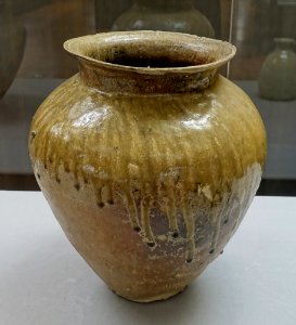 Large jar, Tokoname ware, Japan, Heian period, 1100s AD, natural glaze - Tokyo National Museum - Tokyo, Japan - DSC08941