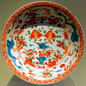 Large dish, Swatow ware, China, Fujian province, Ming dynasty, Wanli period, c. 1600, porcelain, polychrome enamel - Montreal Museum of Fine Arts - Montreal, Canada - DSC09657