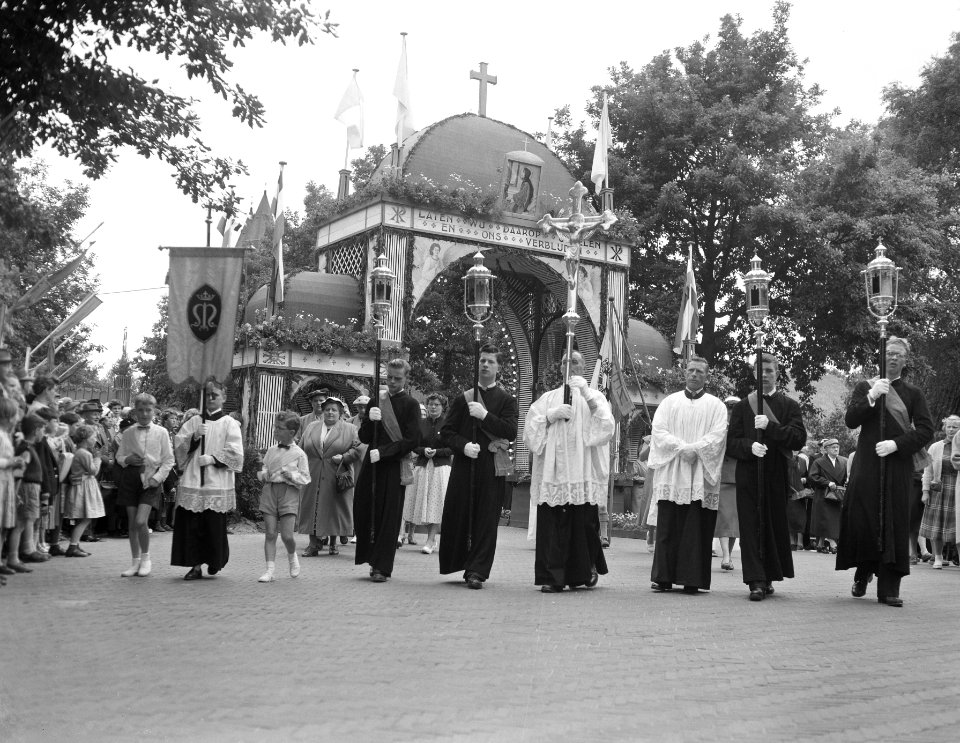 Laren (Noord-Holland) Jan de Doper-processie, Bestanddeelnr 908-7108