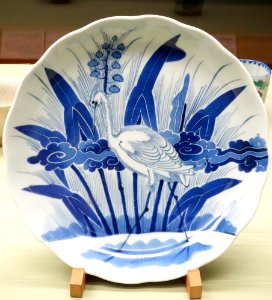 Large Dish with arrowhead plant and heron design, Imari ware, Edo period, 19th century, underglaze blue - Tokyo National Museum - DSC06048