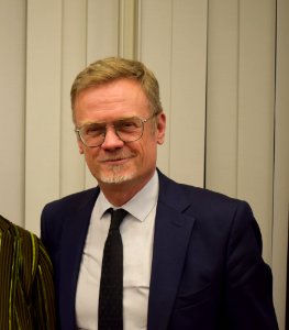 Laurent Pic, ambassadeur de France au Japon, à l'apéritif de bienvenue pour 3 sénateurs en visite, organisé par l'association Français du Monde (ADFE Tokyo)