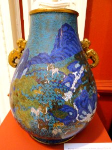 Large Temple Vase depicting Paradise of Immortals, 19th century - Chinese Cloisonné Collection - George Walter Vincent Smith Art Museum - DSC03709