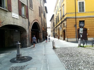 Largo Sant'eufemia, MO