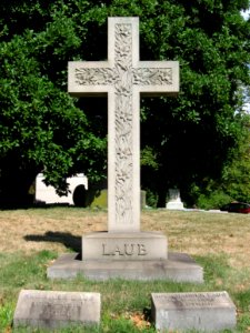 Laub cross, Smithfield East End Cemetery, 2020-08-18, 02