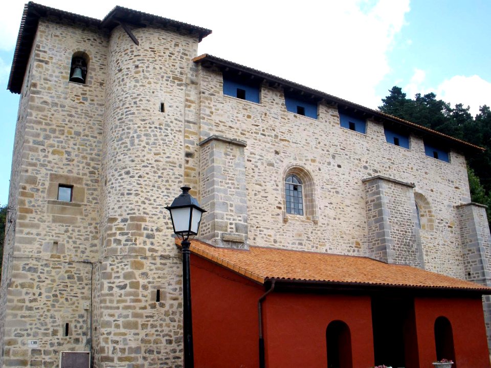Larrimbe - Iglesia de Santiago 07