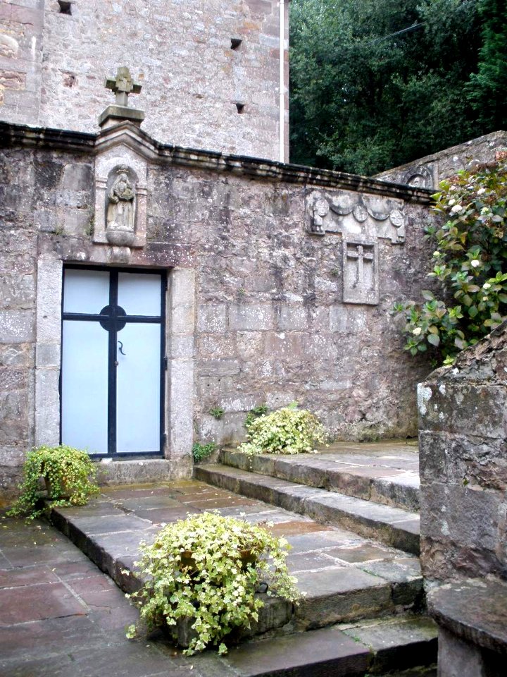 Las Caldas de Besaya - Santuario de la Virgen de Caldas 11