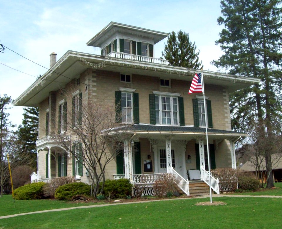 Larrowe House Apr 11