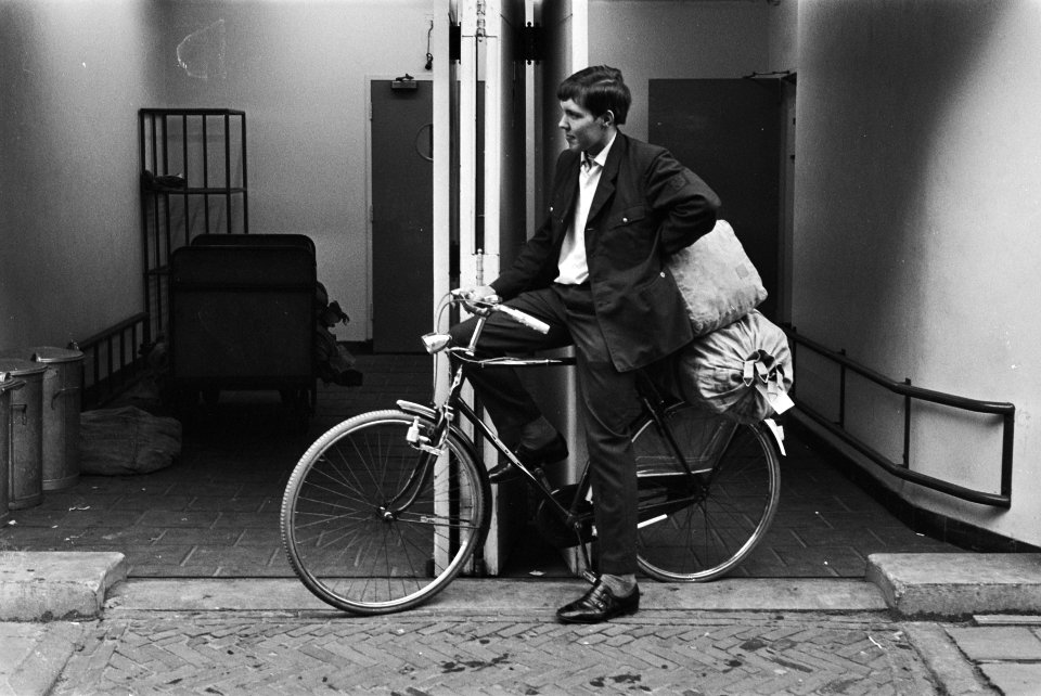 Langzaam-aan aktie van postbestellers in Amsterdam, Bestanddeelnr 924-0670