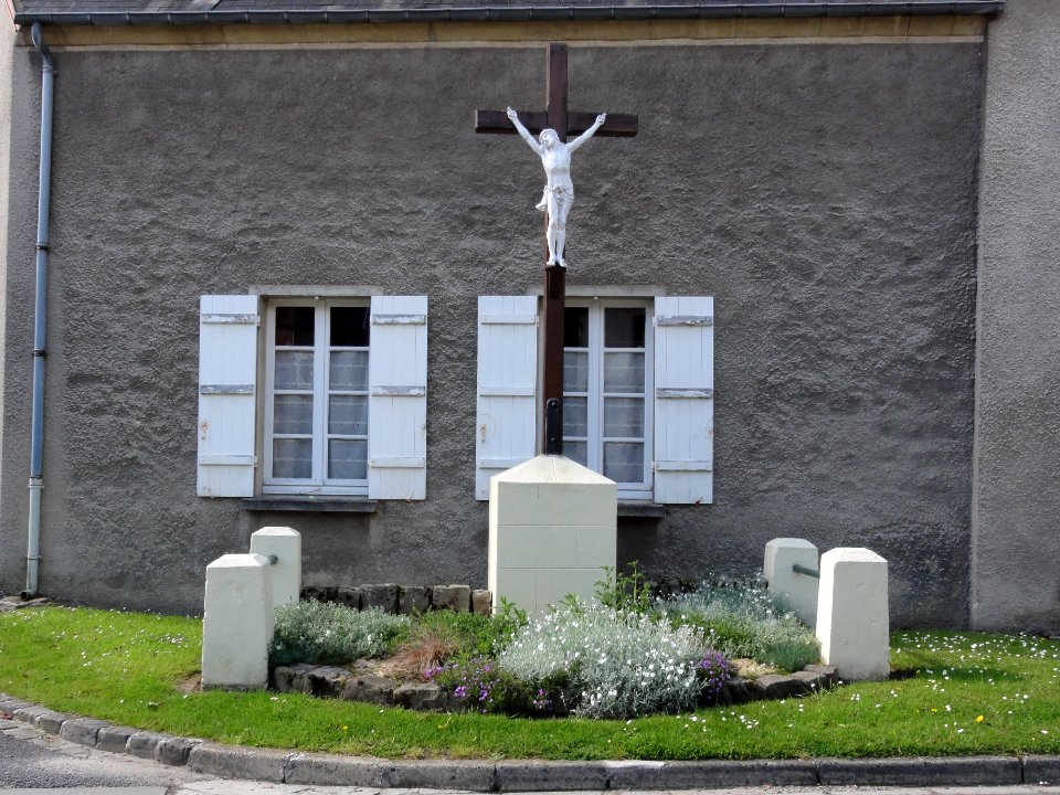 Laniscourt (Aisne) croix de chemin