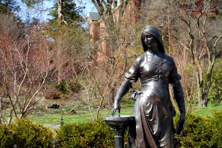 Lanning Fountain (In Memory of a Beautiful Life) - Smith College - DSC02096