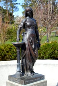 Lanning Fountain (In Memory of a Beautiful Life) - Smith College - DSC02092