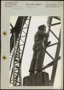 Lasser op de brug te Spijkenisse, Bestanddeelnr 256-2072