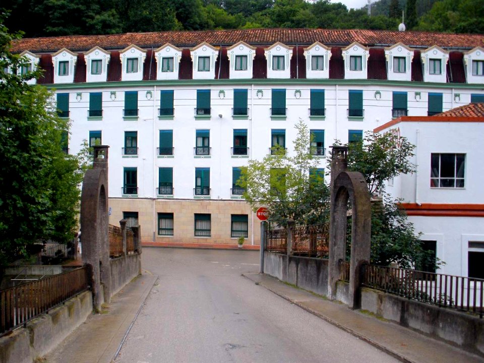 Las Caldas de Besaya, Balneario 13