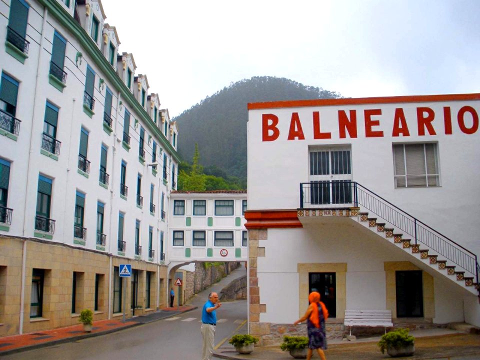 Las Caldas de Besaya, Balneario 08