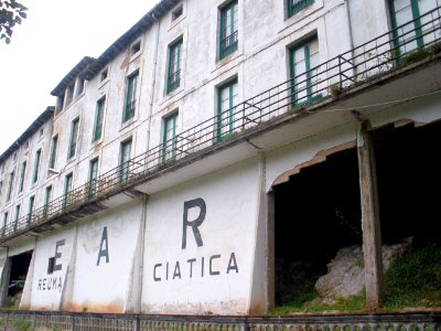 Las Caldas de Besaya, Balneario 01