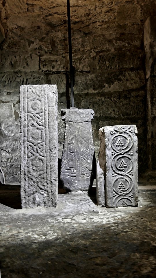 LastinghamCryptStonesH3d