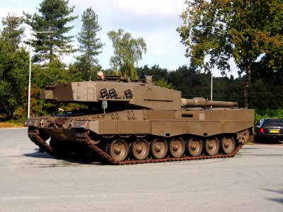 Leopard 2A4 Koninklijke Landmacht 60 42 pic1