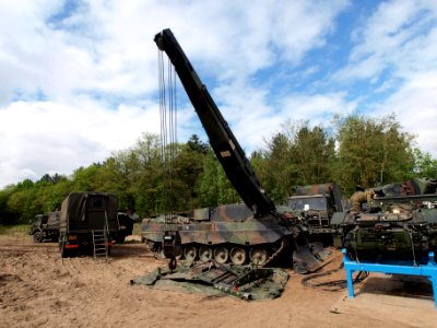 Leopard 2 ARV photo-2