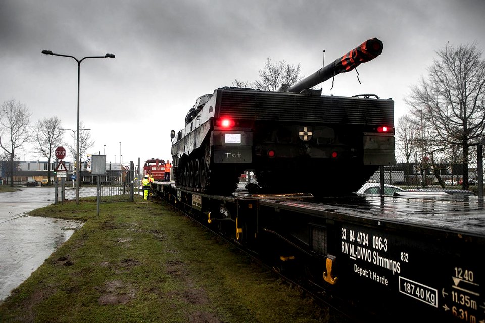 Leopard transport 1