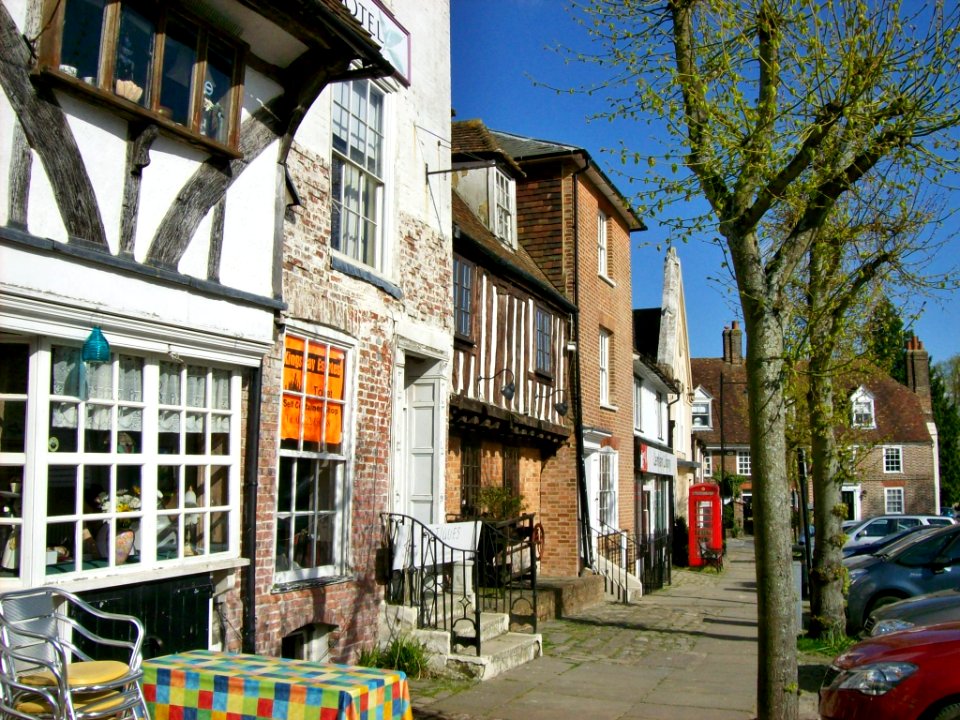Lenham, lime tree walk