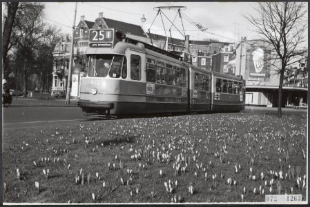 Lente, plantsoenen, trams, weteringcircuit, Bestanddeelnr 072-1263