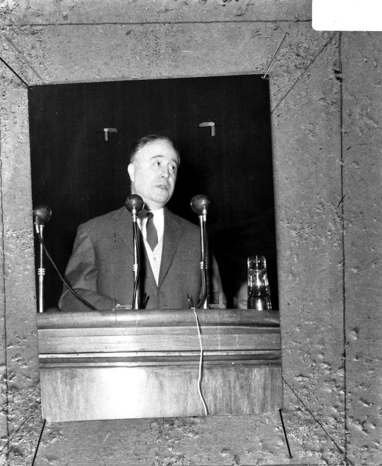 Leo Collard is door koning Boudewijn van Belgie benoemd tot formateur, Bestanddeelnr 921-2755