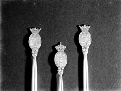 Lepeltjes met wapens van de fa Gerritsen & Van Kempen in Zeist, Bestanddeelnr 190-0559