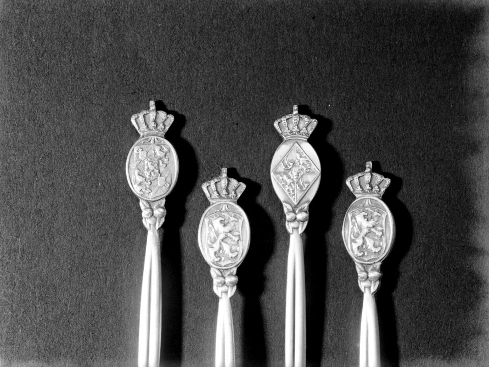 Lepeltjes met wapens van de fa Gerritsen & Van Kempen in Zeist, Bestanddeelnr 190-0556