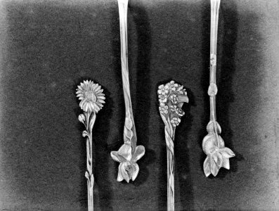 Lepeltjes met bloemen van de fa Gerritsen & Van Kempen in Zeist, Bestanddeelnr 190-0543