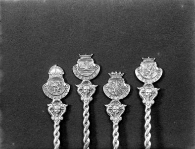 Lepeltjes met provinciewapens van de fa Gerritsen & Van Kempen in Zeist, Bestanddeelnr 190-0561