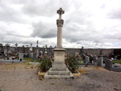 Lemainville(M-et-M) croix de cimetière
