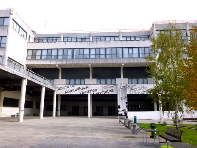 Lejona - Campus de Bizkaia de la UPV-EHU - Facultad de Ciencias Sociales y de la Comunicación 03