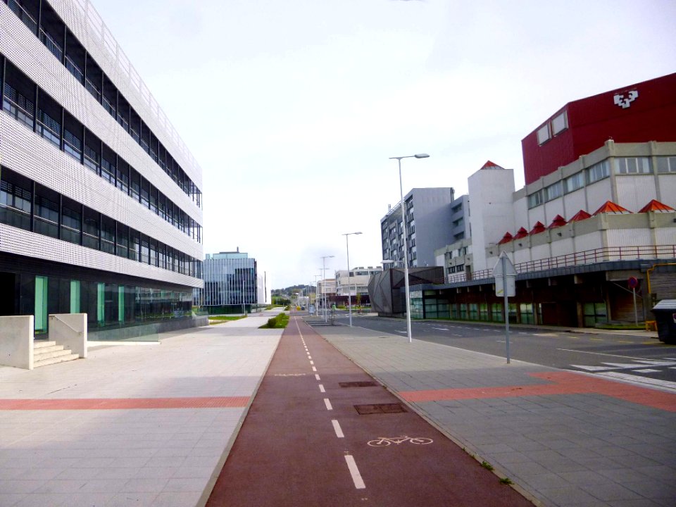 Lejona - Campus de Bizkaia de la UPV-EHU - Aula Magna y Plataforma Tecnológica Martina Casiano