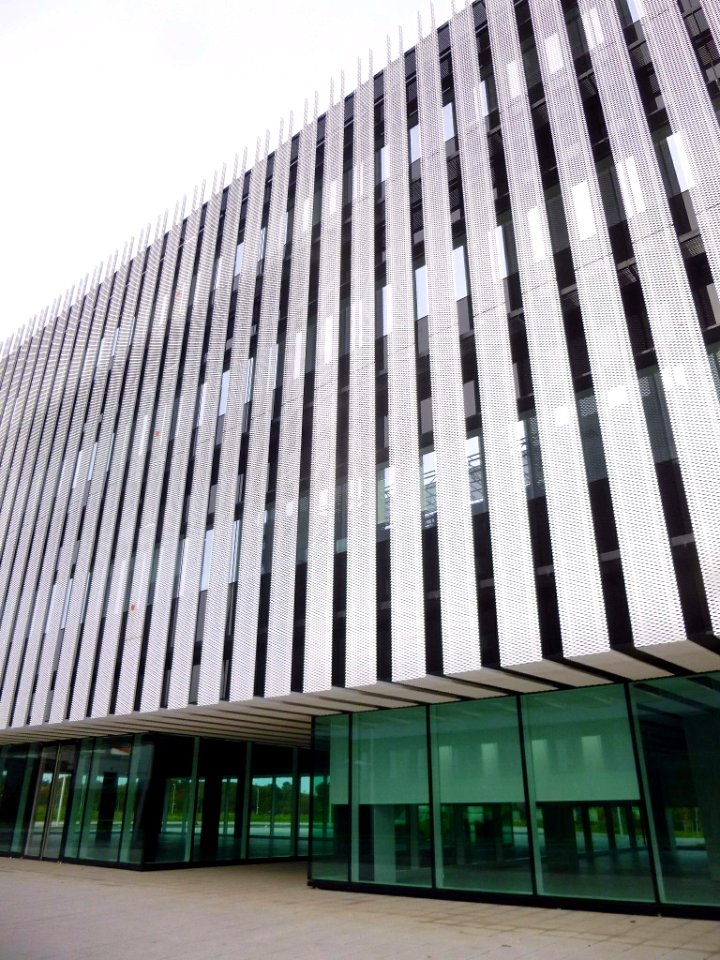 Lejona - Campus de Bizkaia de la UPV-EHU - Parque Científico - Edificio Sede 09