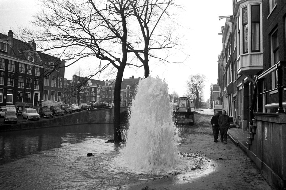 Lek in waterleiding Reguliersgracht Amsterdam, Bestanddeelnr 925-1734