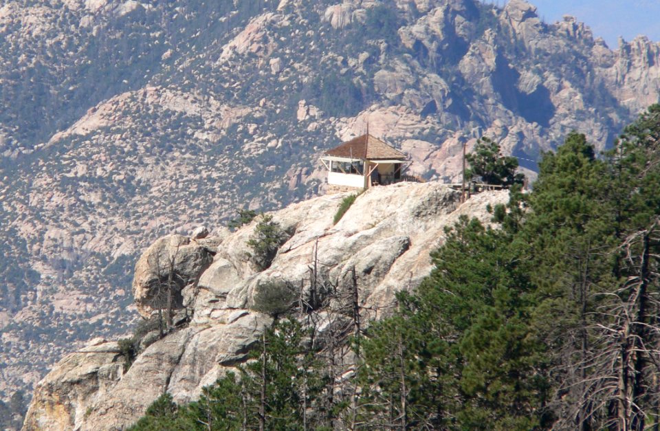 Lemmon Rock 1 close
