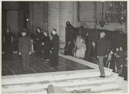 Lekespel in de Grote of St. Bavokerk. NL-HlmNHA 54011232