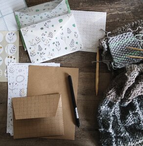 Envelopes knitting pen photo