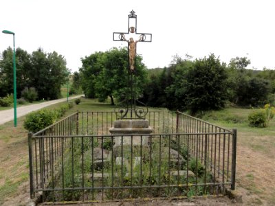 Lempire-aux-Bois (Meuse) croix de chemin