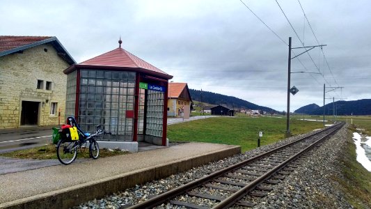 Les Coeudres-Est railway station