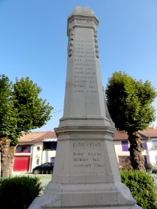 Les Monthairons (Meuse) monument aux morts (02)