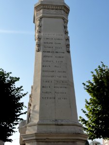 Les Monthairons (Meuse) monument aux morts (03)