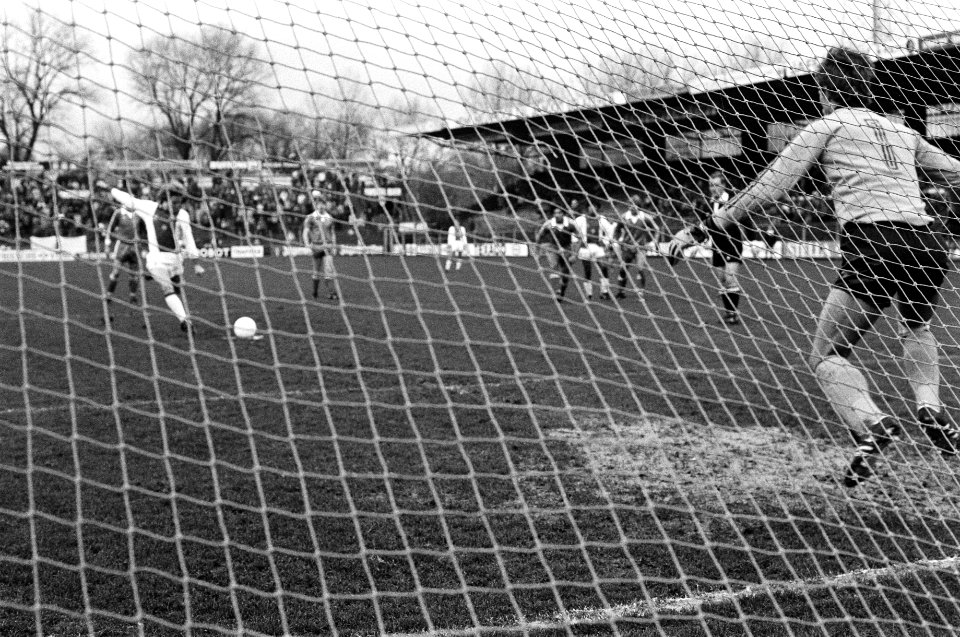 Lerby benut een penalty, Bestanddeelnr 930-5897